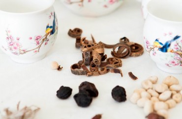 תה סיני ותמציות מרפא לטיפול בגסטריטיס